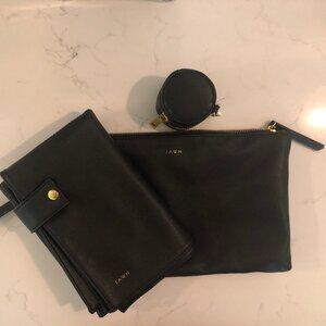 Fawn Design - The Changing Clutch & Paci Case
